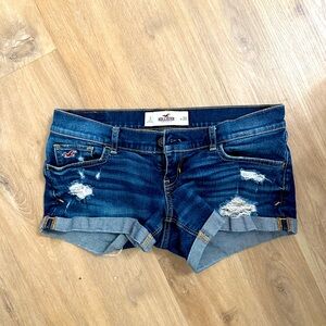 Low waist Hollister shorts W26 /3.